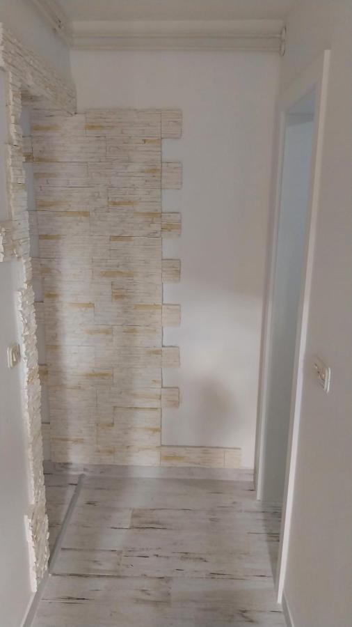 Jan 2 Apartment Пула Екстериор снимка